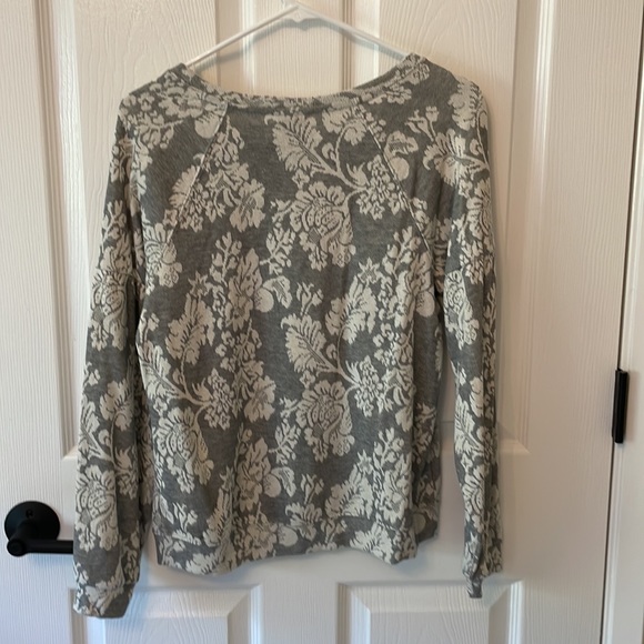 Knox Rose floral pullover - Picture 6 of 8